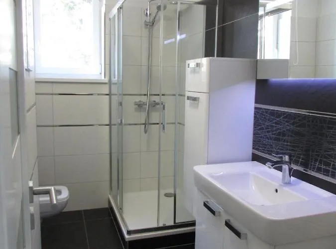 Beautiful Center With Private Parking Apartment
